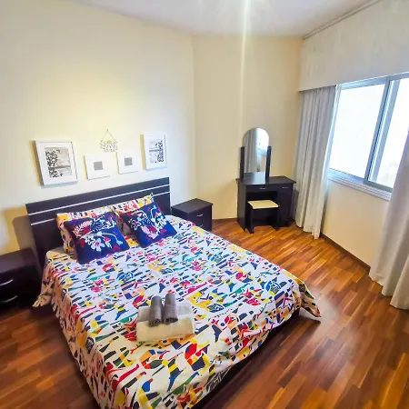 Flirty Flamingo Seaview Seafront *