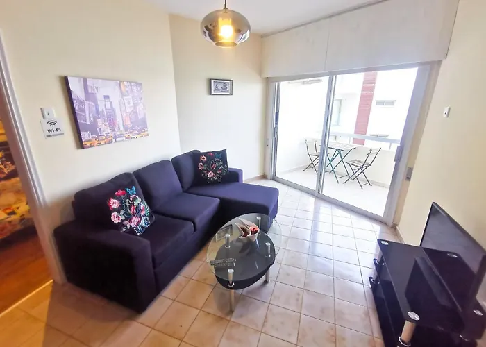 Flirty Flamingo Seaview Seafront Lägenhet